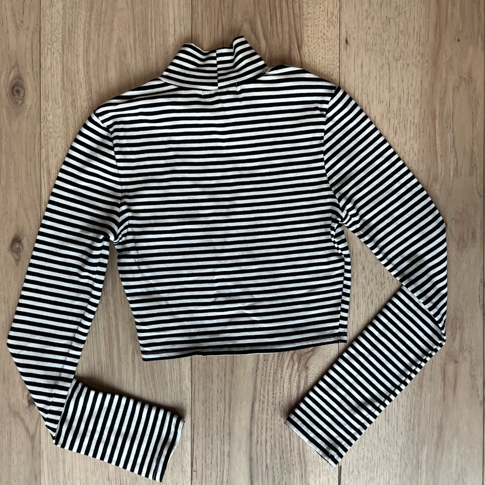 Charlotte Russe Black and White Striped Mockneck Longsleeve